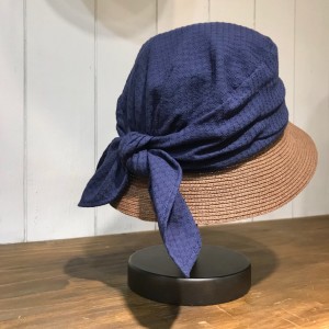 ネイビー