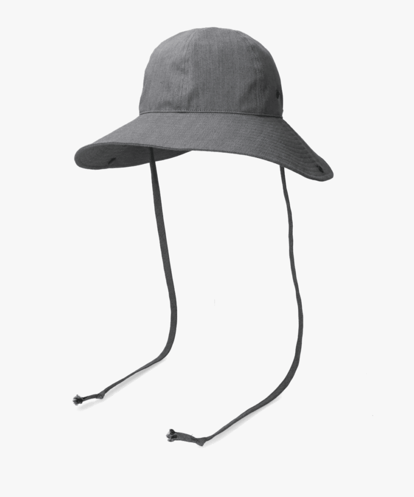 雨の日にもかぶれる帽子13選《メンズ・レディース》帽子をかぶるメリットと選び方も解説|OVERRIDE