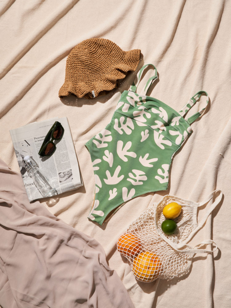 水着に似合う帽子でお出かけを満喫！夏気分を盛り上げる【水着×帽子コーデ】