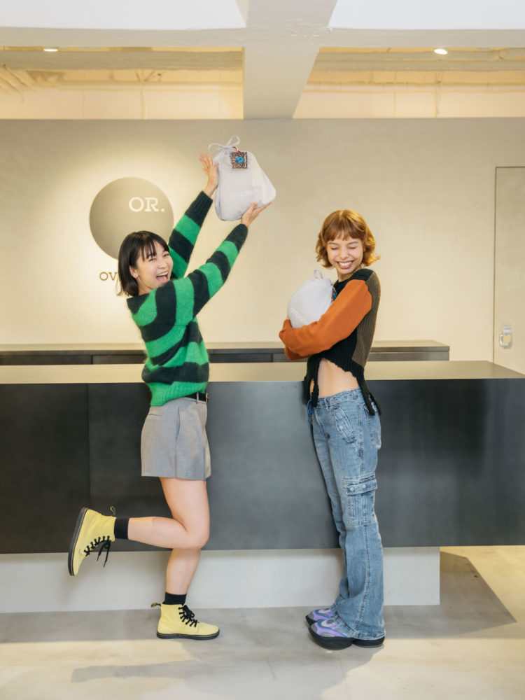 帽子のプレゼント、何を贈る？お店でクリスマスギフト選んでみた《友達編》