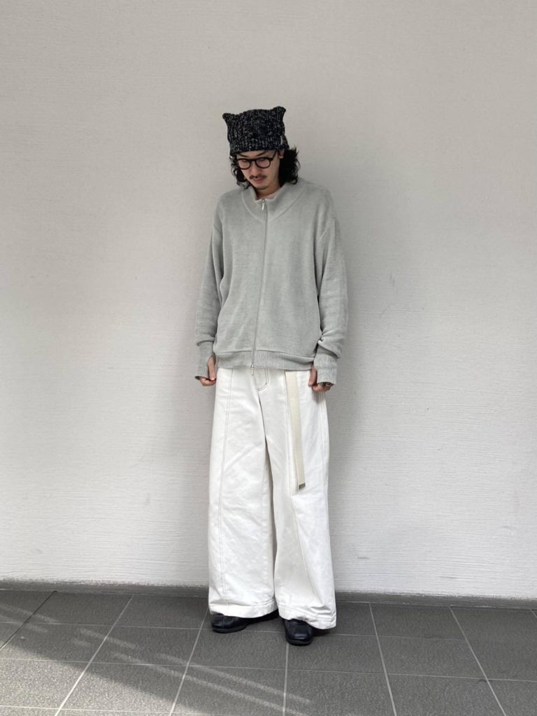 mutaさんの「OVERRIDE KNIT MIX CAT BEANIE(OVERRIDE)」を使ったコーディネート