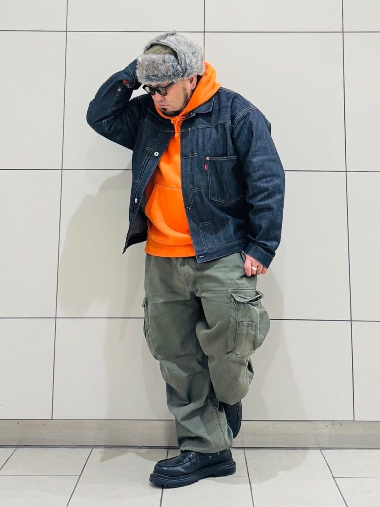 メンズのフライトキャップコーデ2