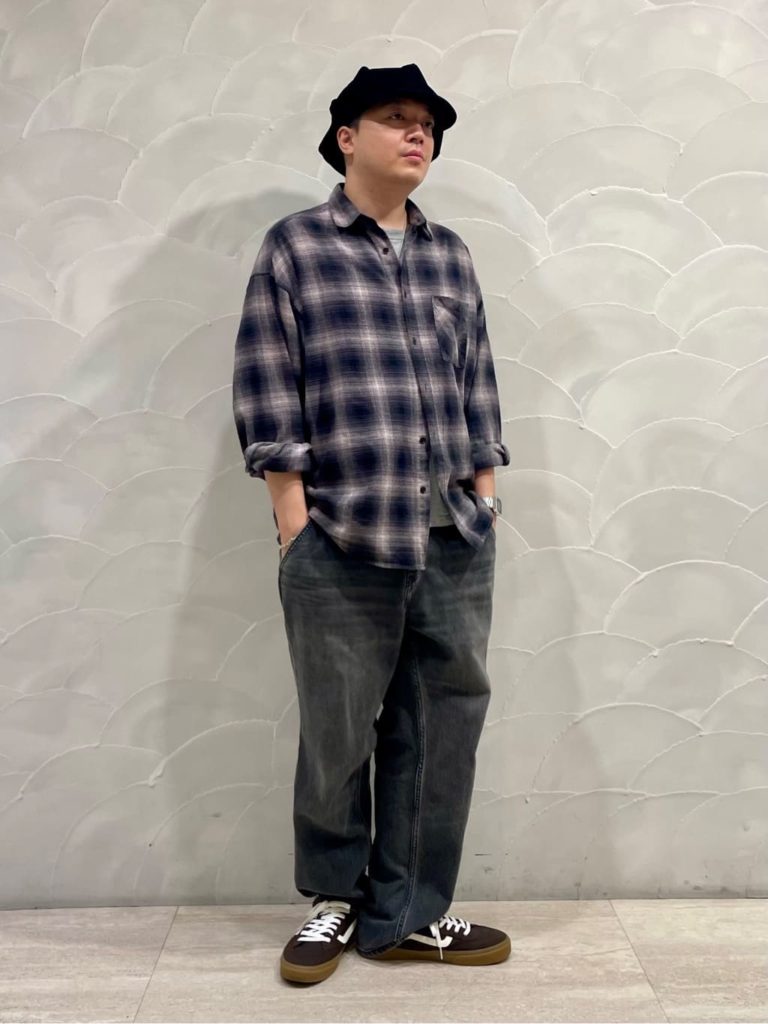 黒・グレーのキャスケットコーデ7