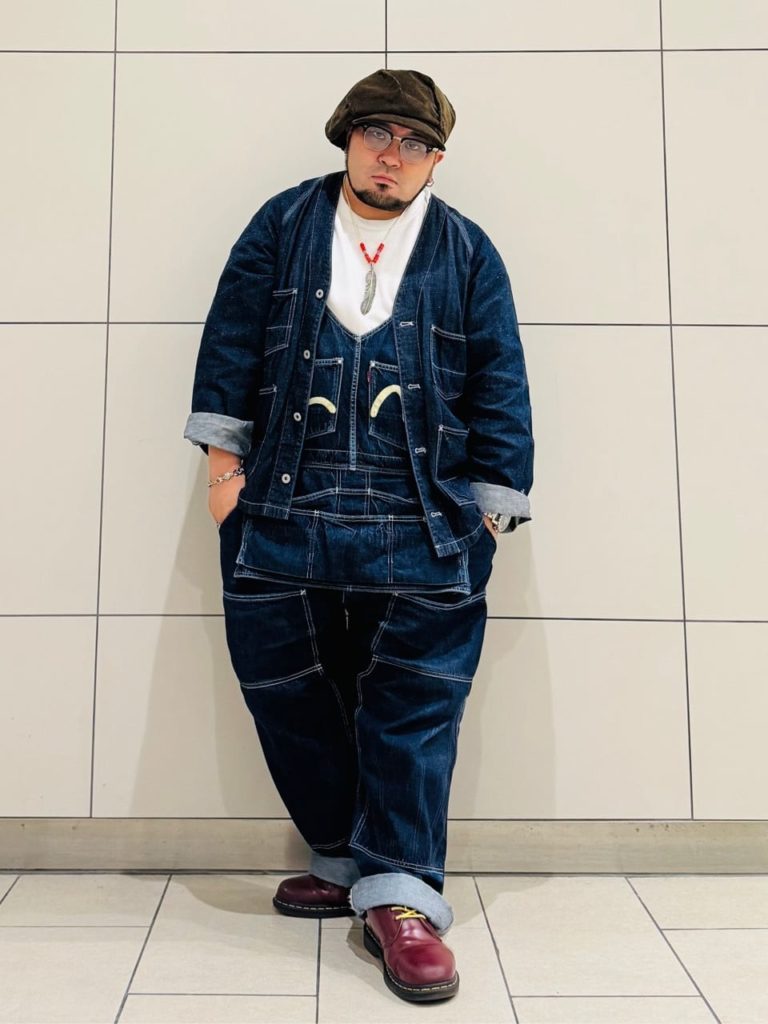 茶色のキャスケットコーデ7