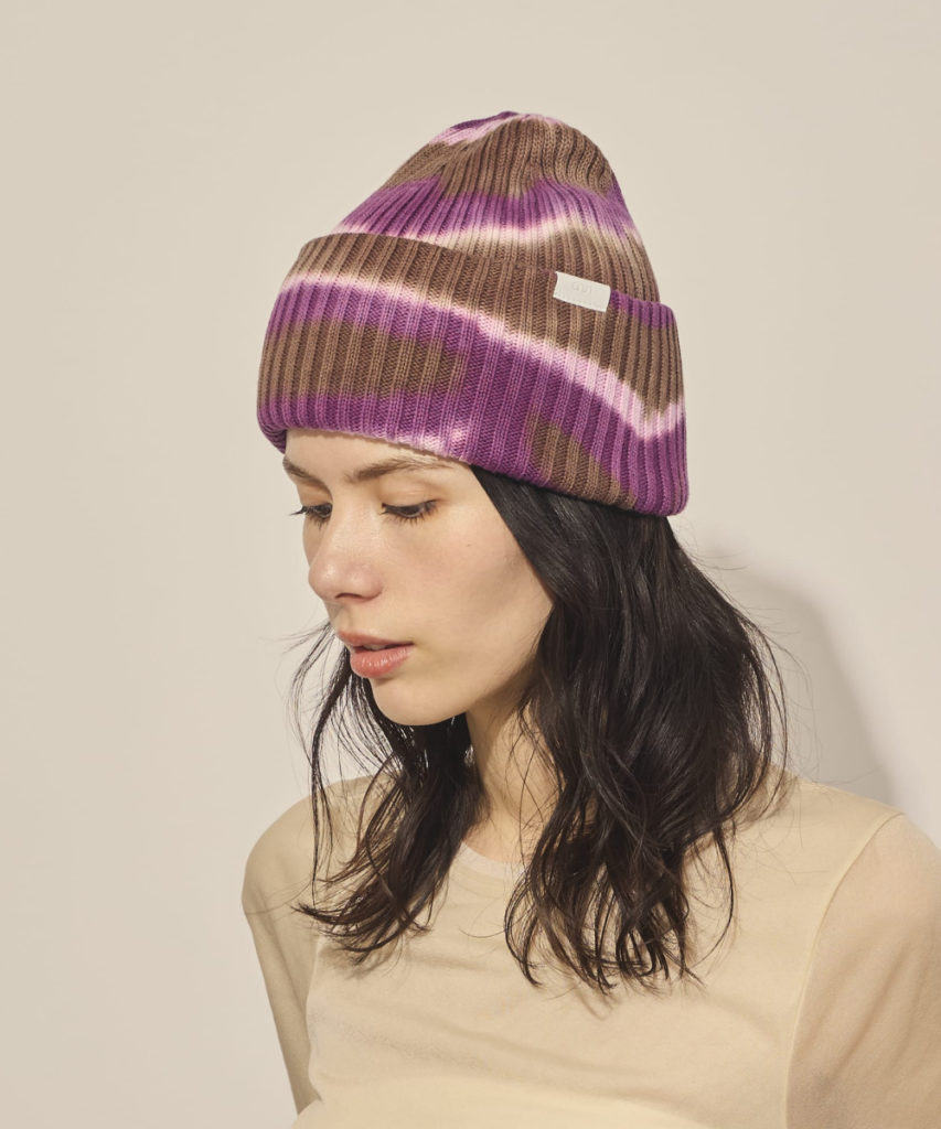 大人カジュアルなニット帽3