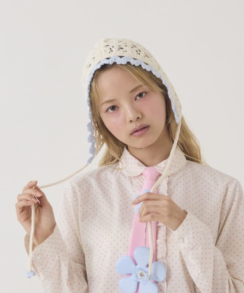 レディースにおすすめの手編み帽子3