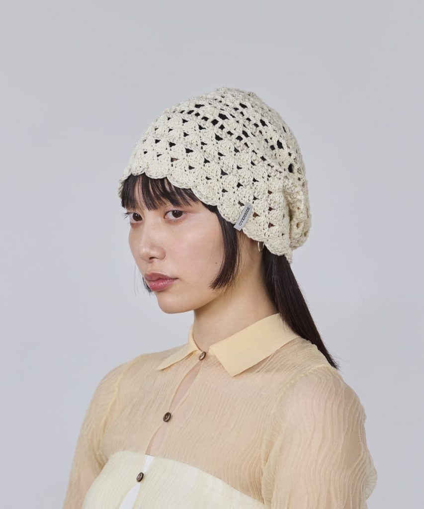 レディースにおすすめの手編み帽子1