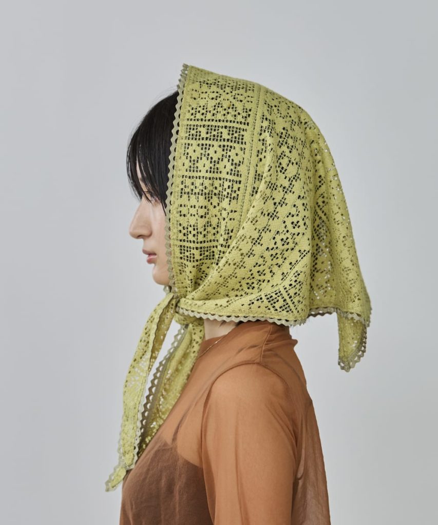 大判タイプのバブーシュカ