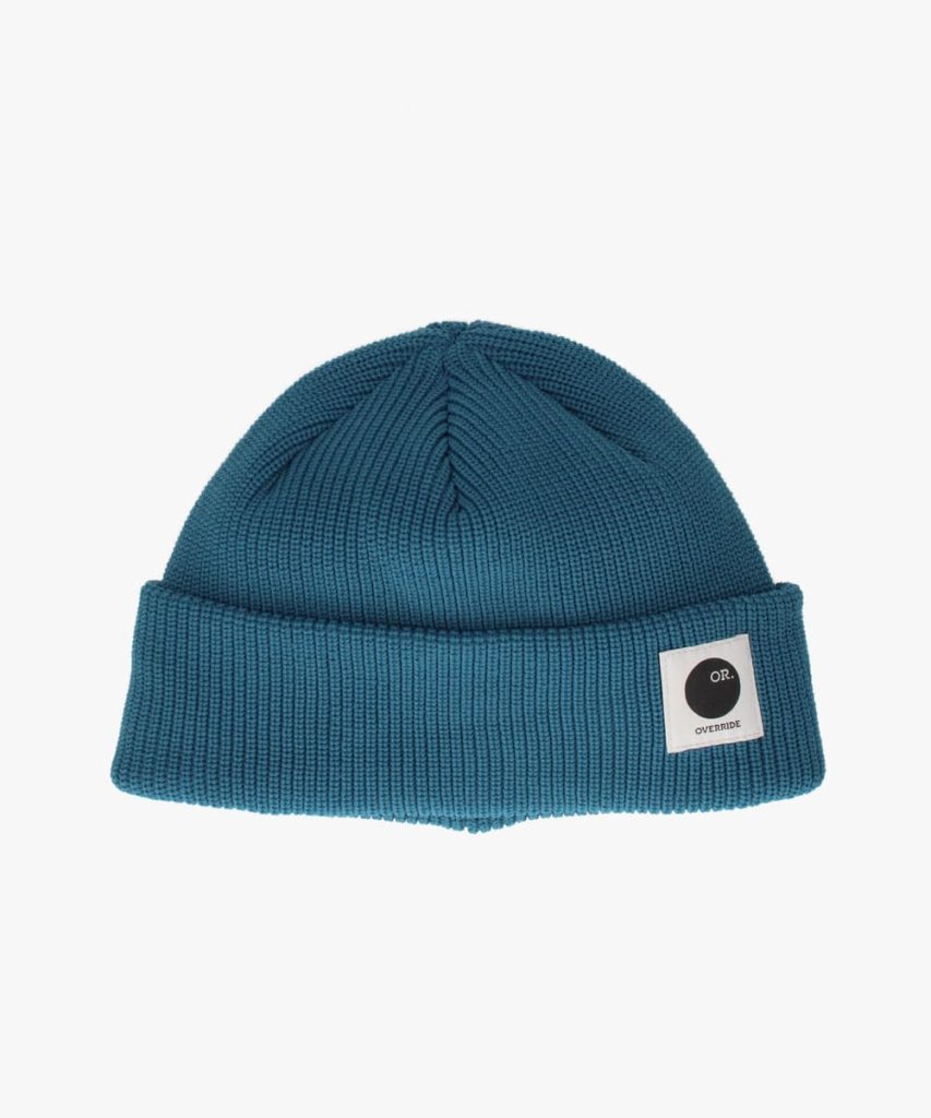 帽子ブランドの大きめニット帽