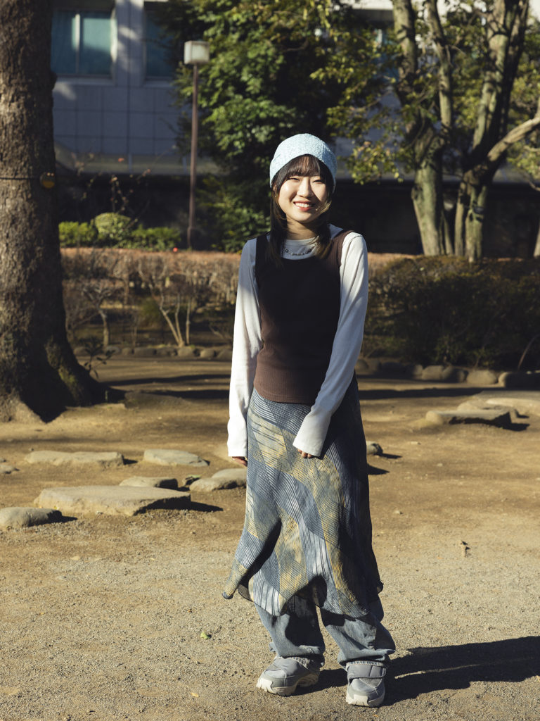 “スカーフ”を頭に巻くおすすめスタイル3