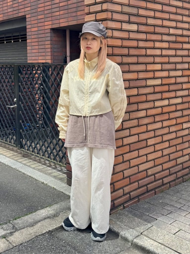 レディースのワークキャップコーデ5