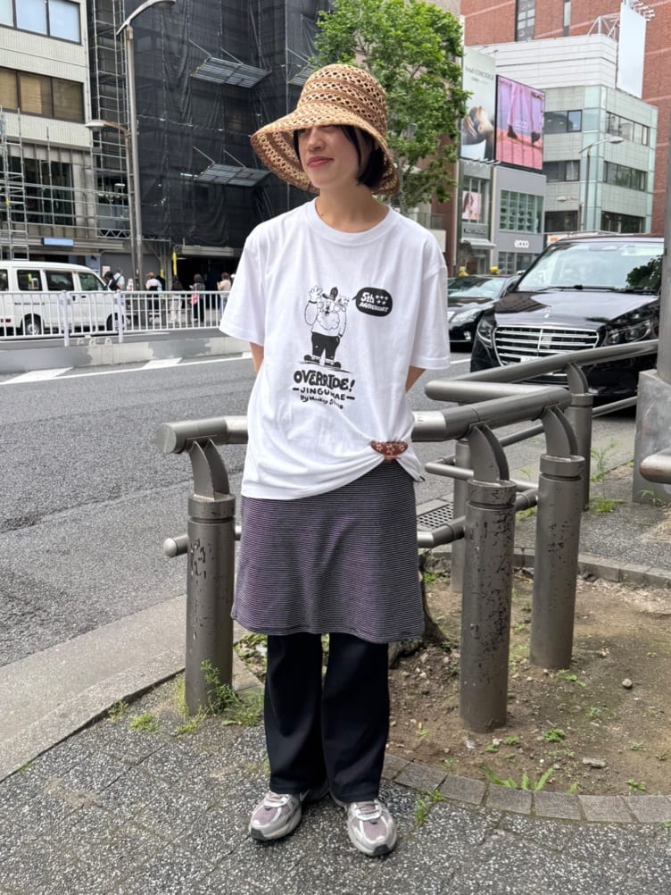 麦わら帽子のかわいい系コーデ3
