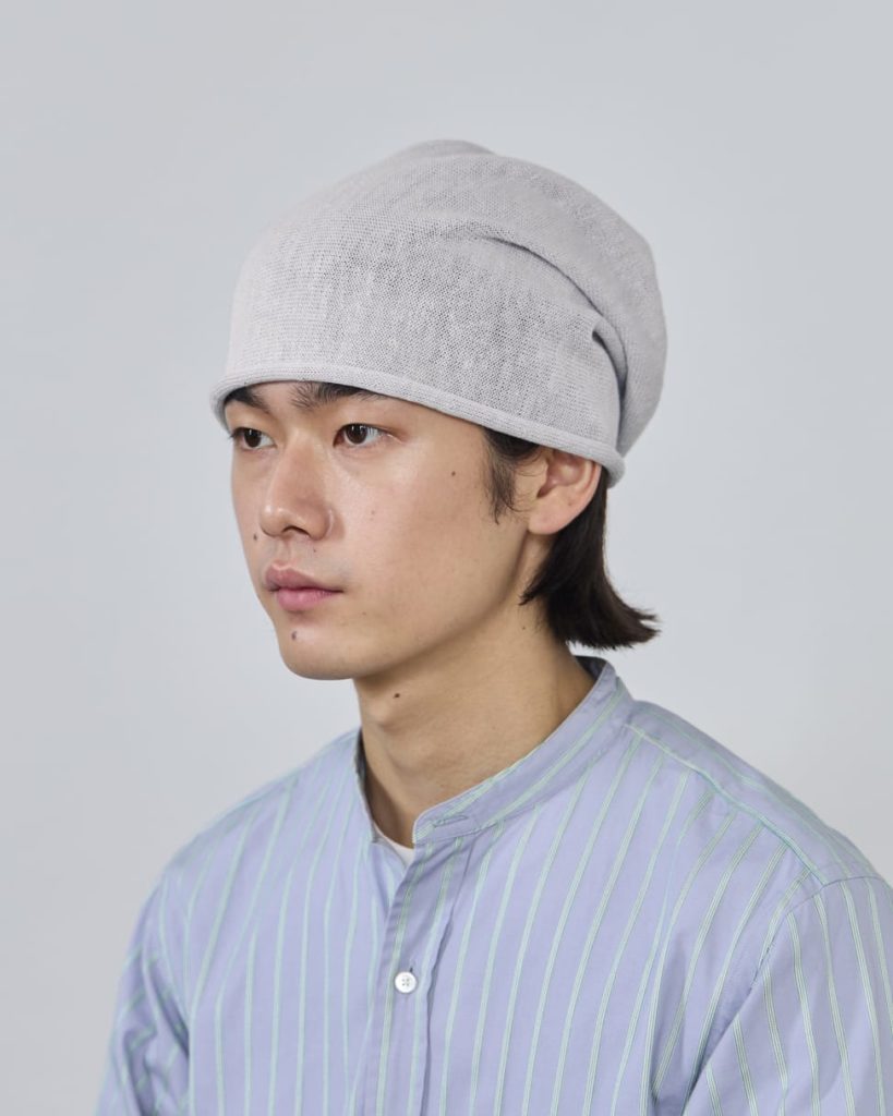 リネン素材のゆったり軽やかビーニー